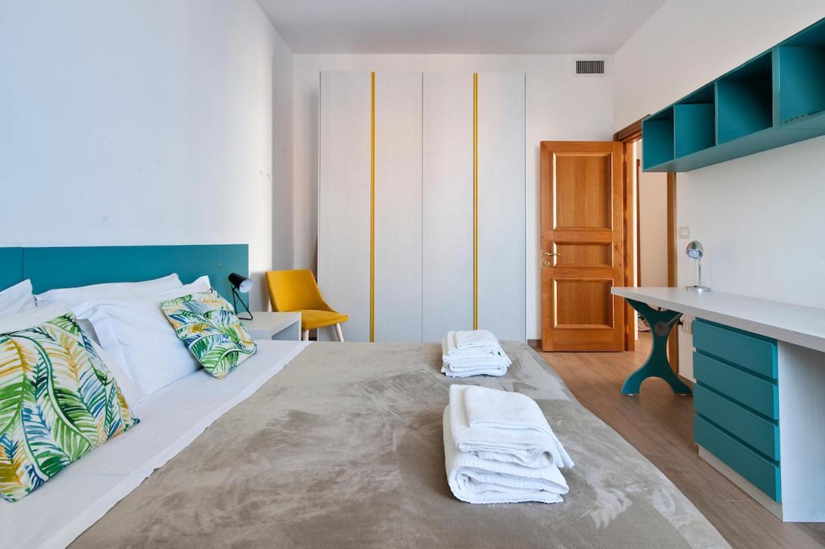 Residence De Franchis - Smart Apartments Lecce Esterno foto
