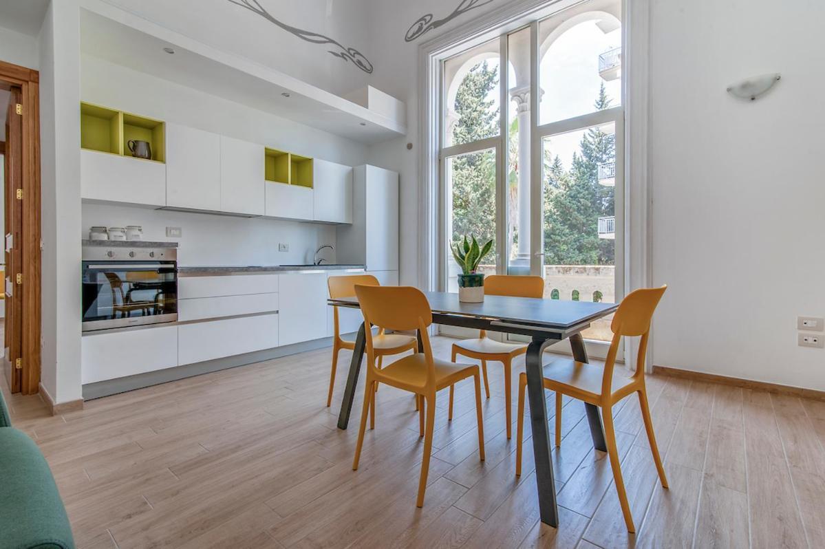 Residence De Franchis - Smart Apartments Lecce Esterno foto