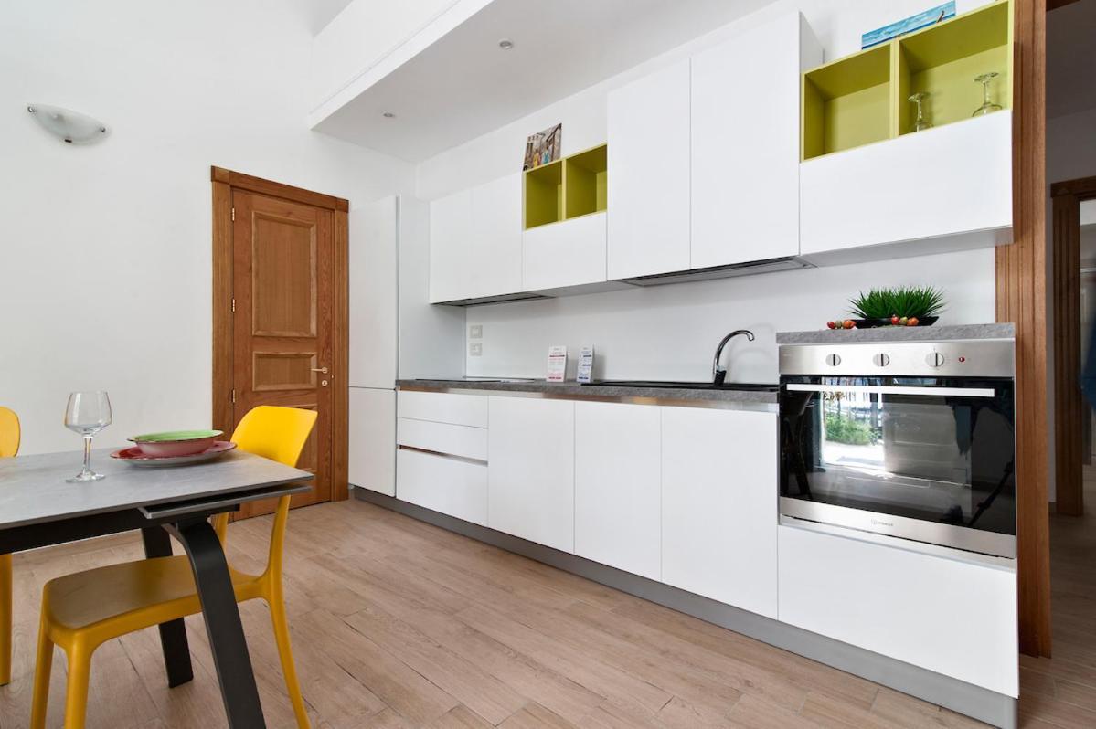 Residence De Franchis - Smart Apartments Lecce Esterno foto