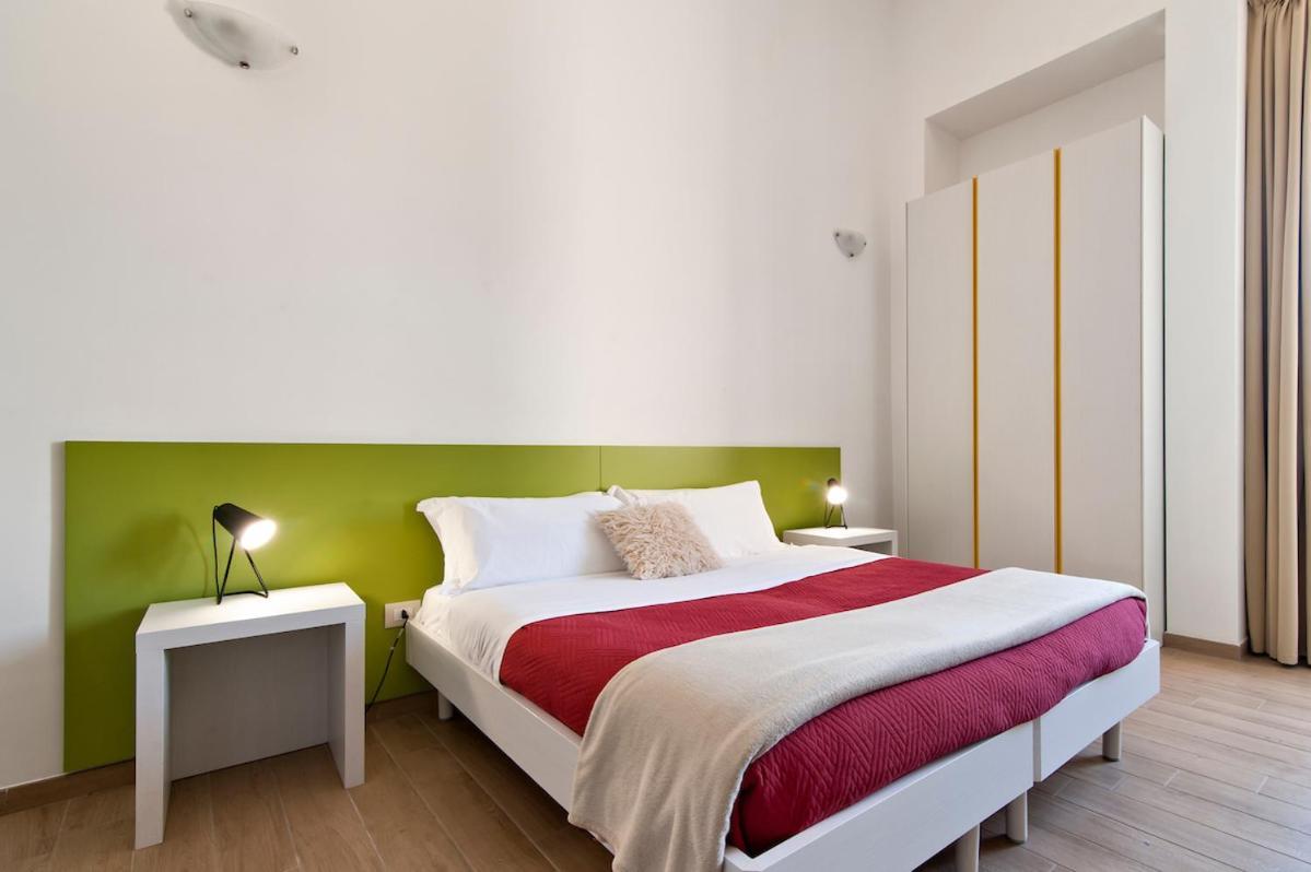 Residence De Franchis - Smart Apartments Lecce Esterno foto