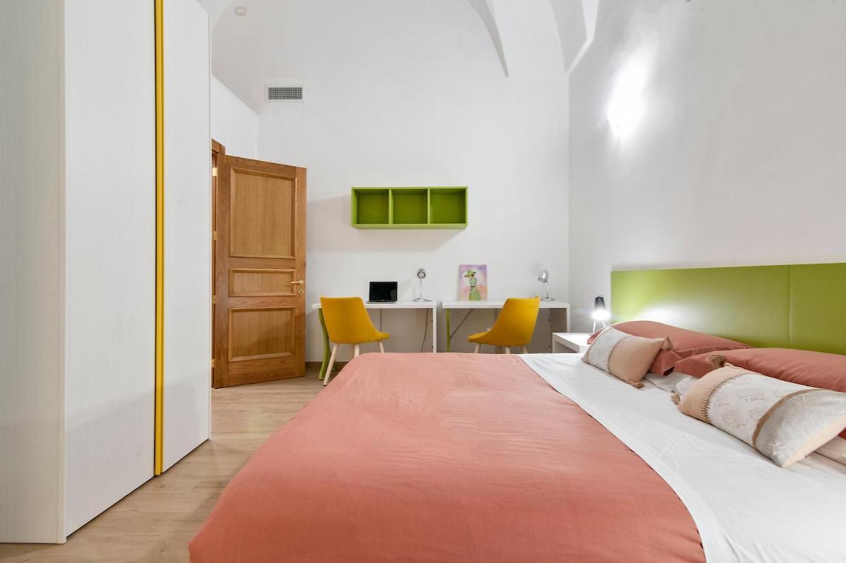 Residence De Franchis - Smart Apartments Lecce Esterno foto