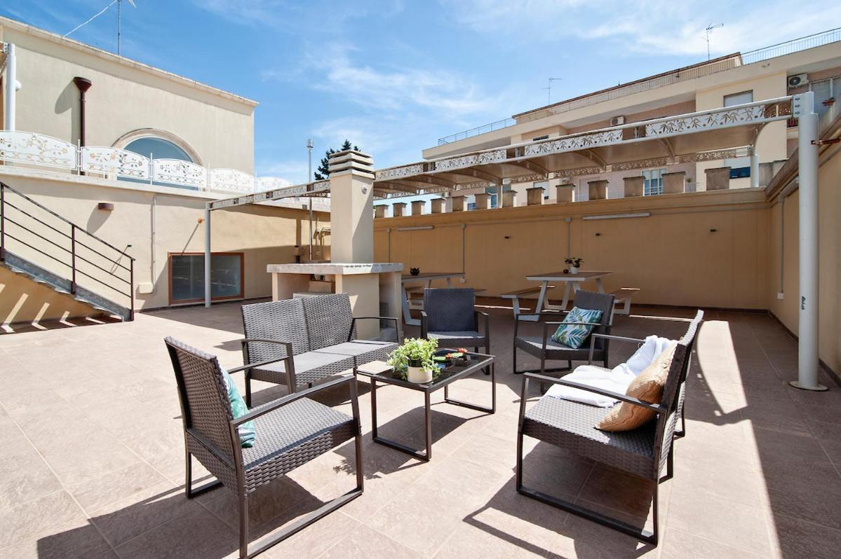 Residence De Franchis - Smart Apartments Lecce Esterno foto