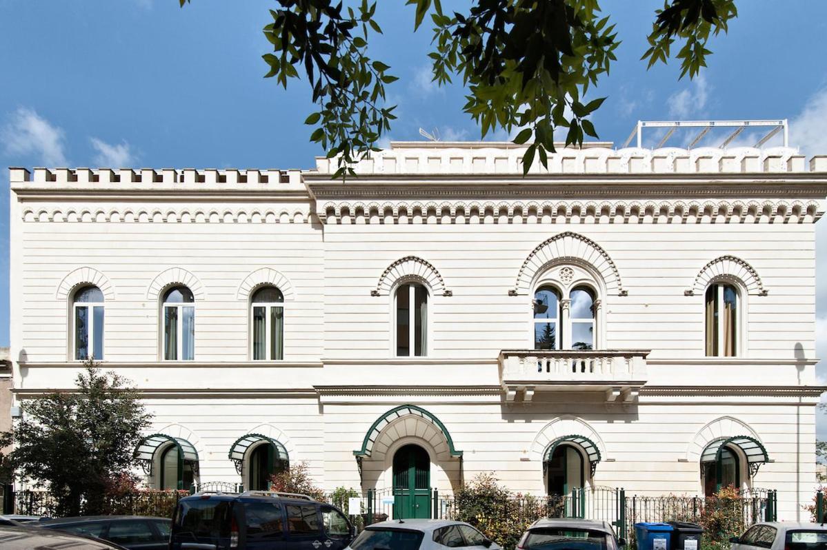 Residence De Franchis - Smart Apartments Lecce Esterno foto